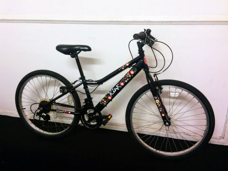 apollo kinx junior hybrid bike